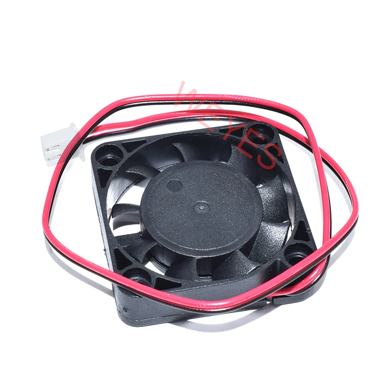 Detalle del ventilador de dos pines WEYES RDL4010S