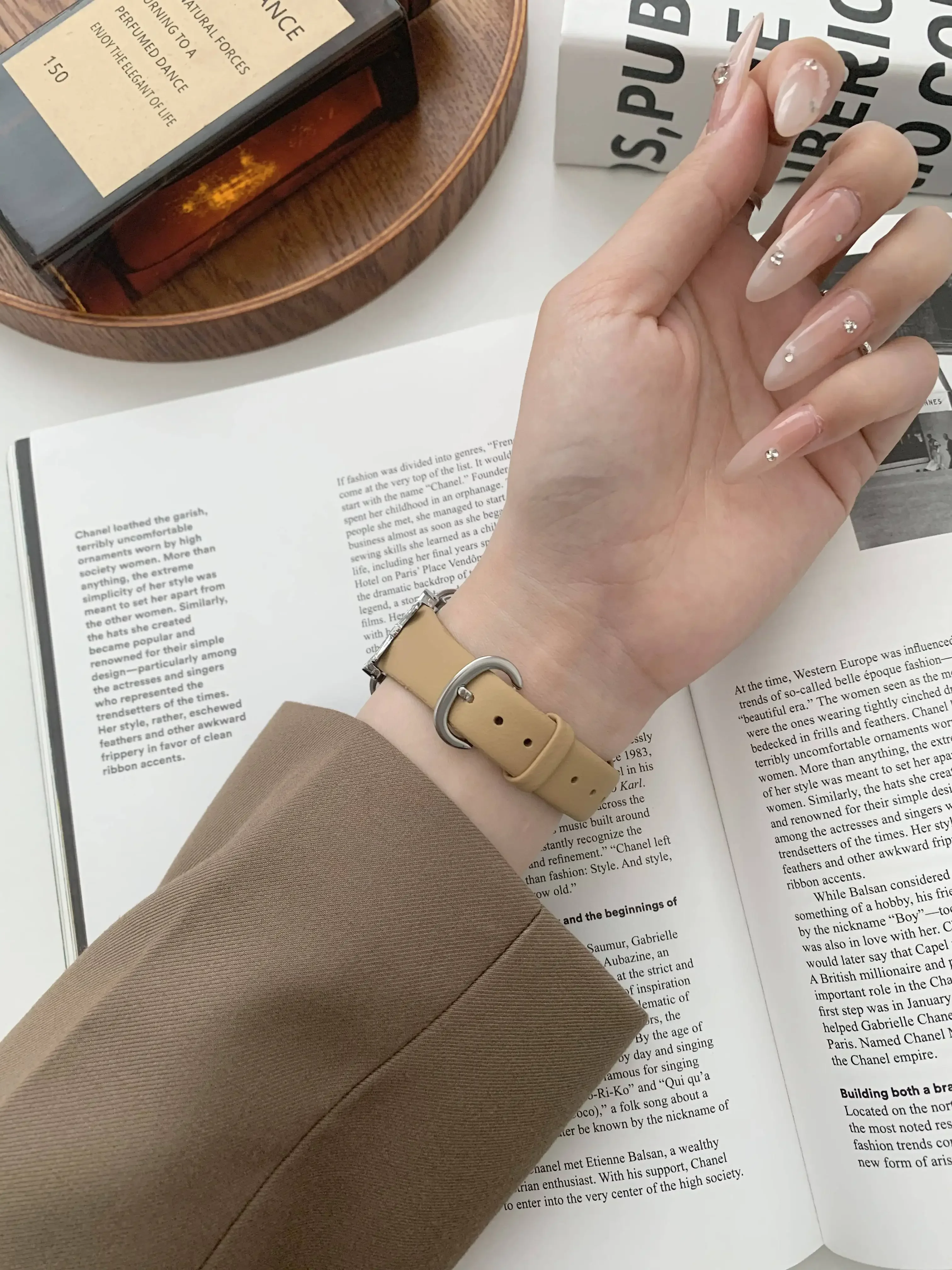 Correa de cuero con diamantes para Apple Watch, banda de 42/44/45/49mm, 38/40/41mm para Apple Watch Series Ultra2 Se 9/8/7/6/5/4, 1 unidad/3/2/1 - imagen 5