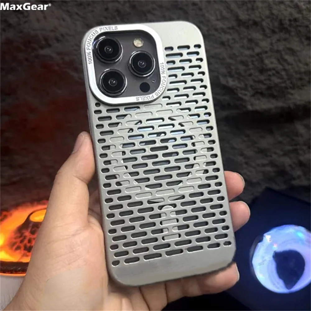 Armadura de refrigeración hueca de Metal mate de lujo para funda Magsafe para iPhone 15, 14, 13, 12, 11 Pro Max Plus, cubierta dura magnética militar