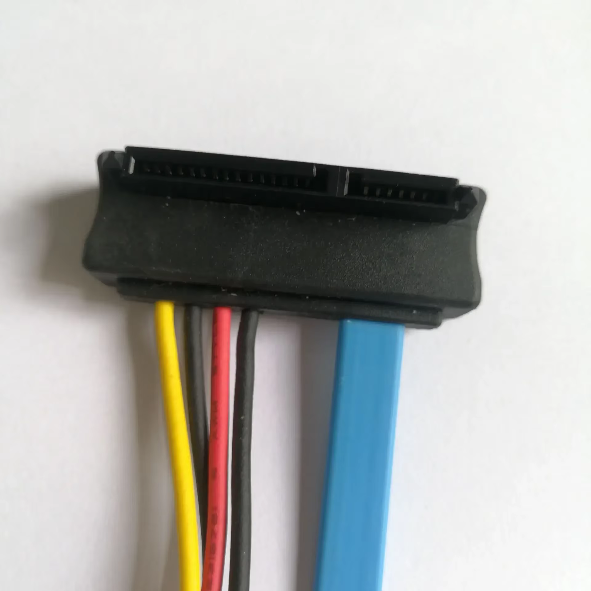 Cable SATA IDE 4 pines angular 90° para disco duro HDD - imagen 3