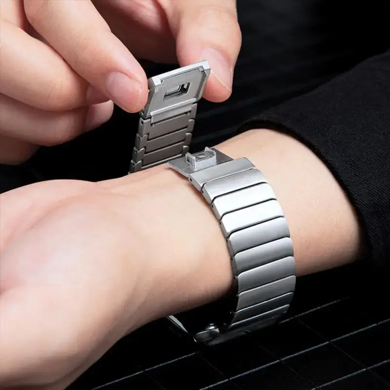 Correa magnética de titanio para Apple Watch Band Ultra 2 49mm pulsera para IWatch Series 10 46mm 9 8 7 6 3 2 1 SE 42mm 44mm 45mm - imagen 4