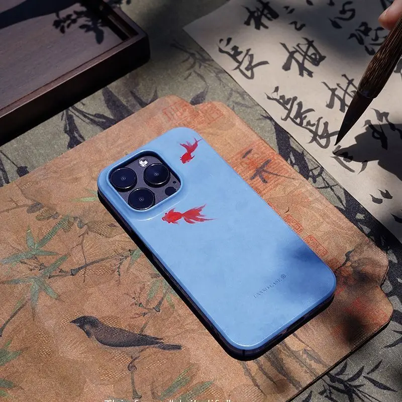 Bonita funda de teléfono de dibujos animados para iPhone, carcasa dura de PC HD brillante, color rojo, pez dorado, azul, 16, 15, 14, 13, 12, 11 Pro Max, XS, XR, XSMax, 6, 7, 8 Plus - imagen 3