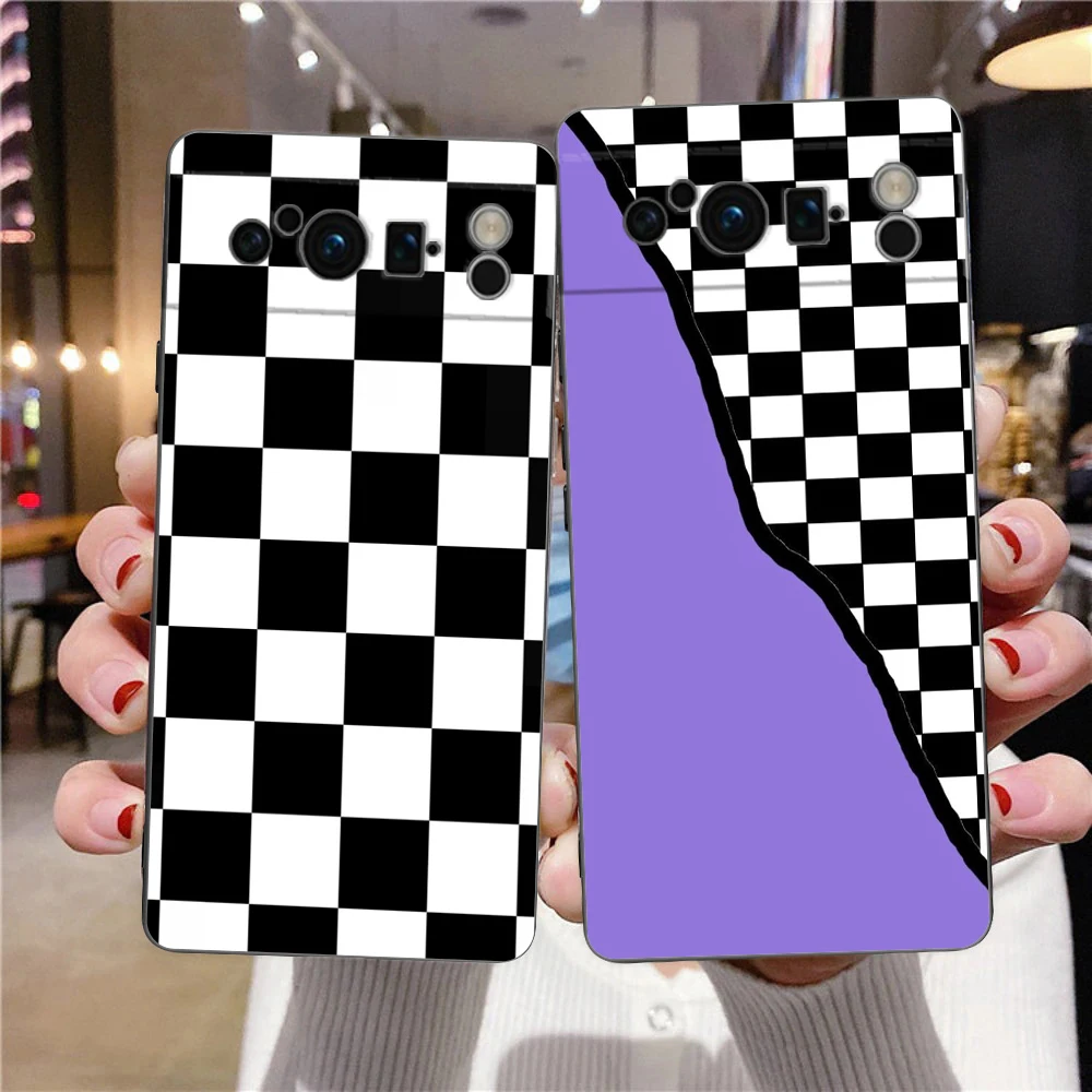 Funda de teléfono con diseño de tablero de ajedrez para Google Pixel 10 9 8 7 6 Pro XL 9A 8A 6A 7A 5G, funda negra de TPU suave a prueba de golpes - imagen 2