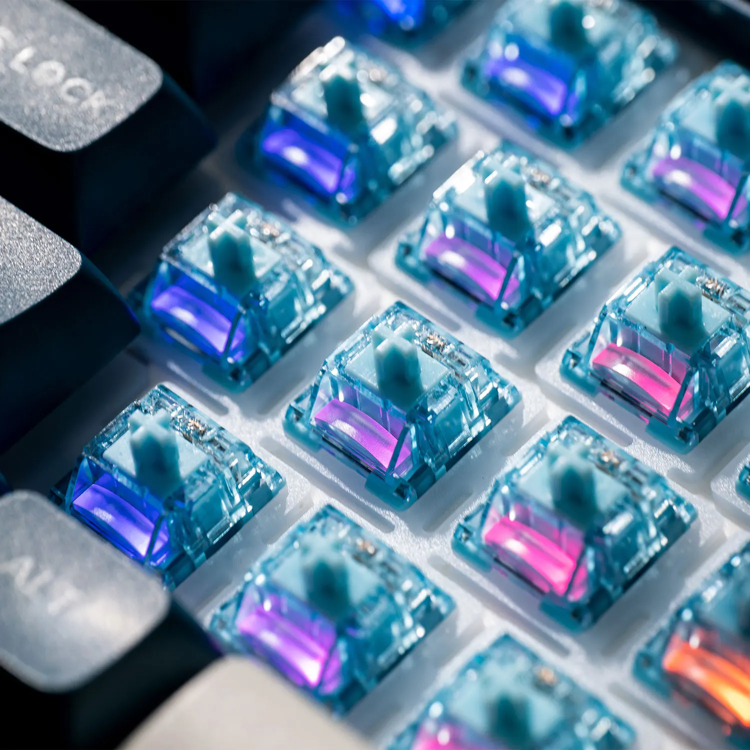 Akko V5 Pro interruptor azul cremoso 5 pines 45gf interruptor táctil Thocky lubricado de fábrica Compatible con teclado mecánico Cherry MX 45 Uds - imagen 5