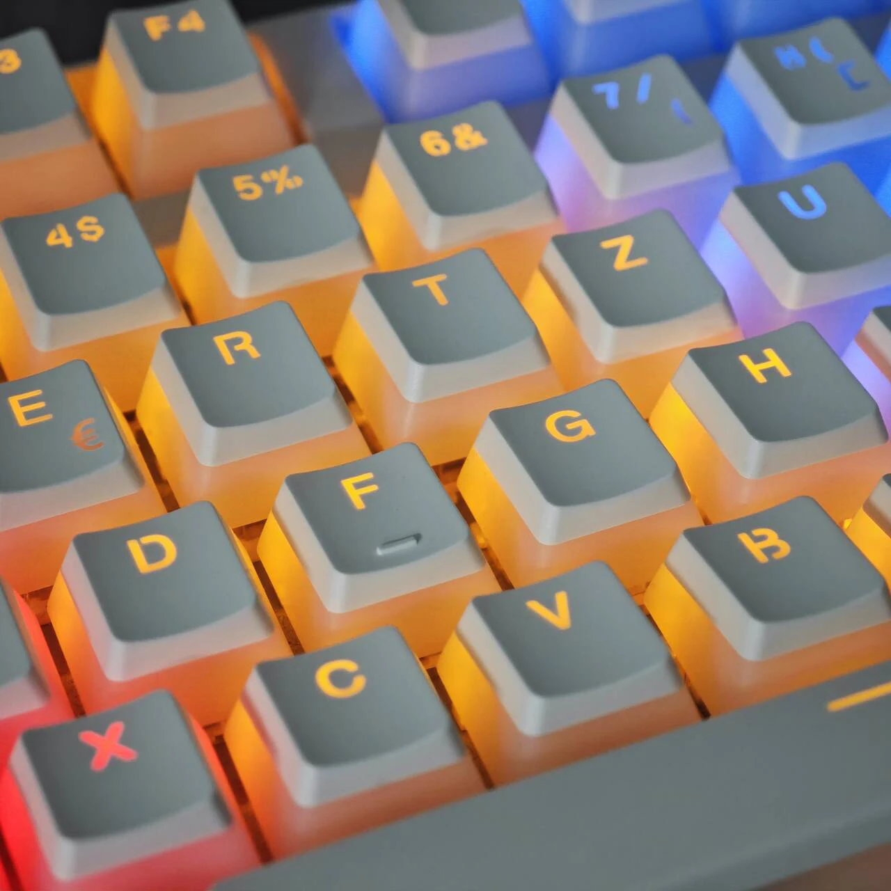 YMDK blanco negro pudín alemán ISO QWERTZ doble disparo PBT brillo a través del perfil OEM para interruptores MX Teclado mecánico - imagen 3