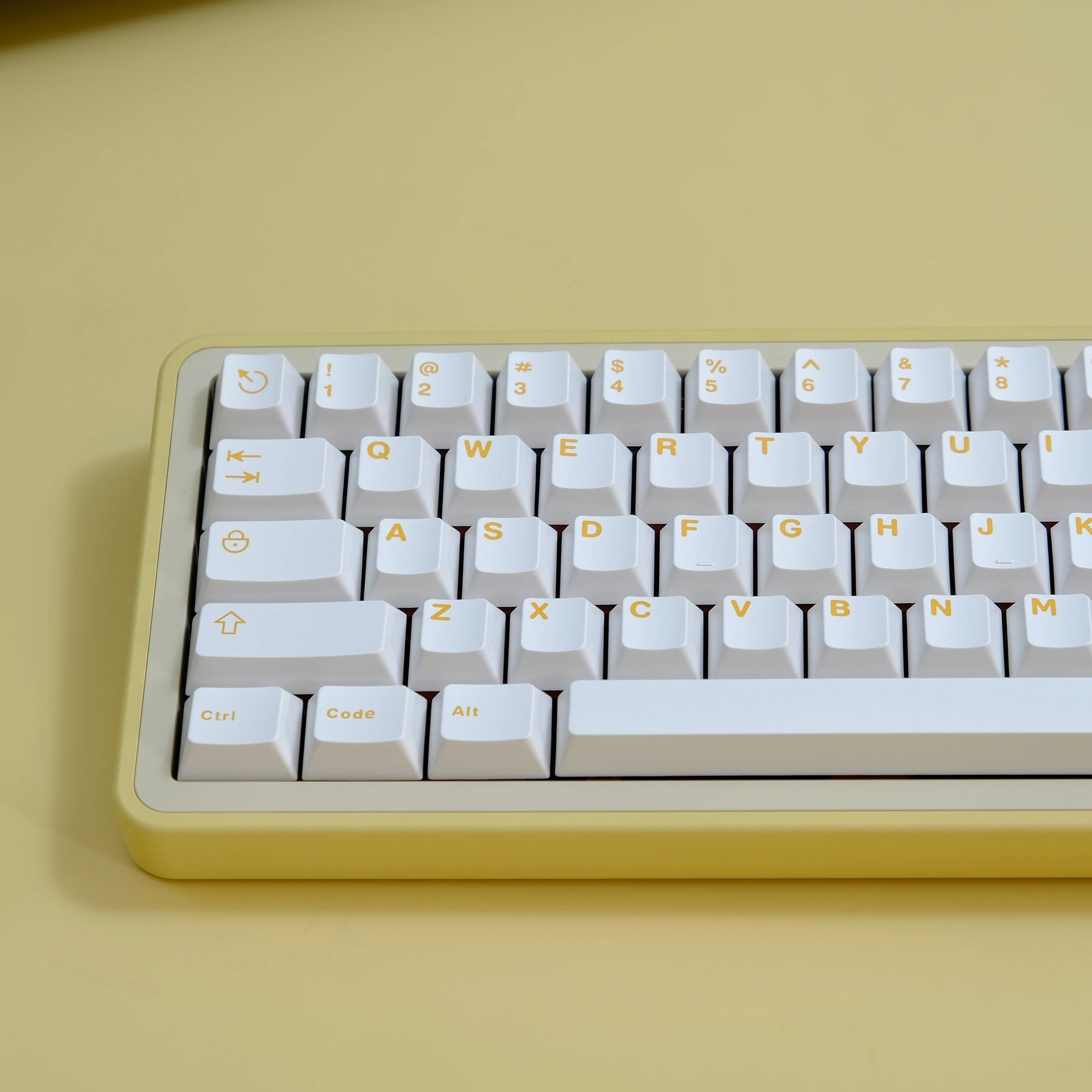 Teclas de doble disparo PBT personalizadas, color blanco y amarillo, 121 teclas, teclas de teclado con perfil Cherry para interruptores Cherry MX, Teclado mecánico
