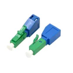 Adaptador LC/APC Macho a LC/UPC Hembra Fibra Óptica Single Mode