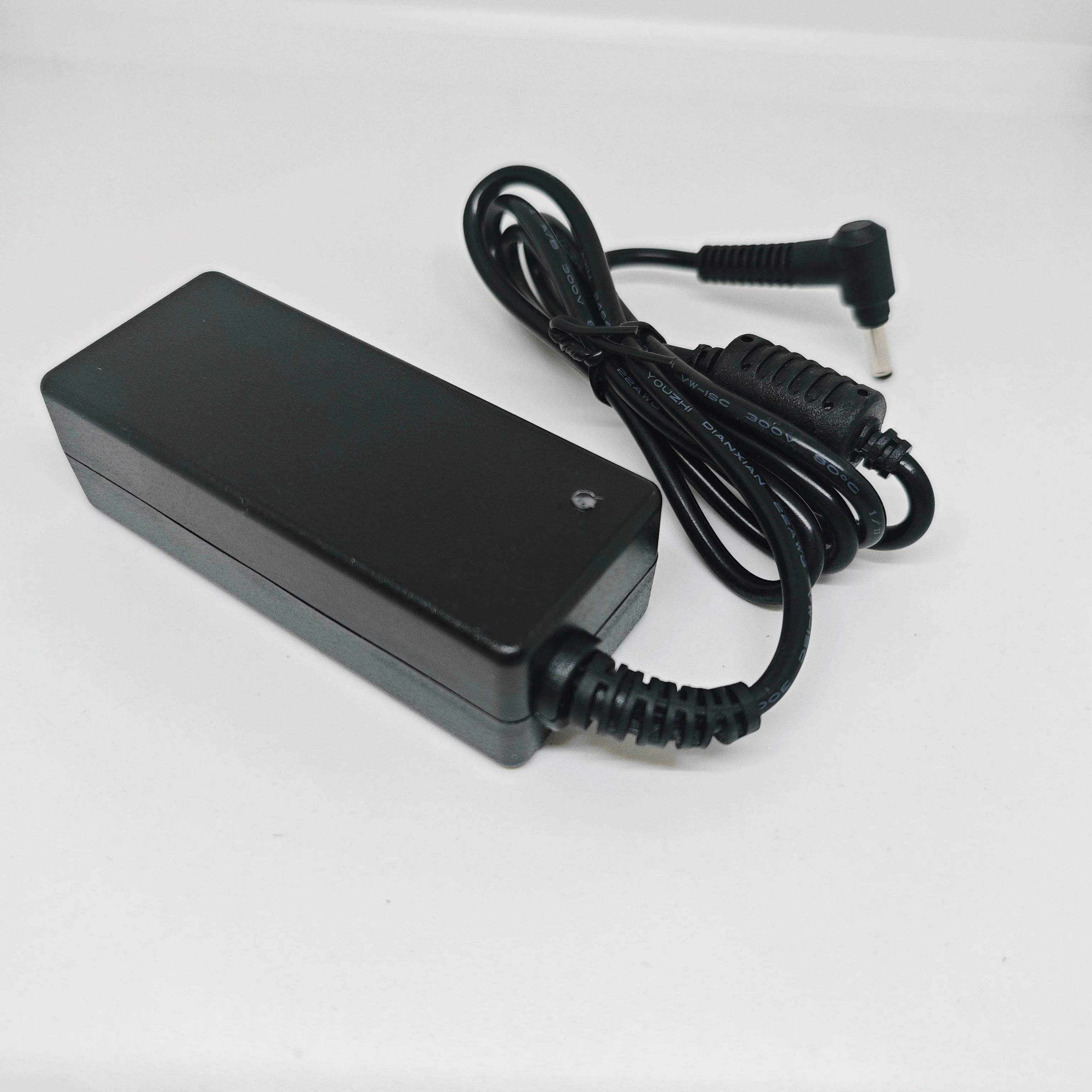 Adaptador de CA 45W 19V 2.37A 4,0*1,35mm adaptador de cargador de ordenador portátil para Asus Zenbook UX305 UX21A UX32 X201E X202E U3000 UX52 Power - imagen 4