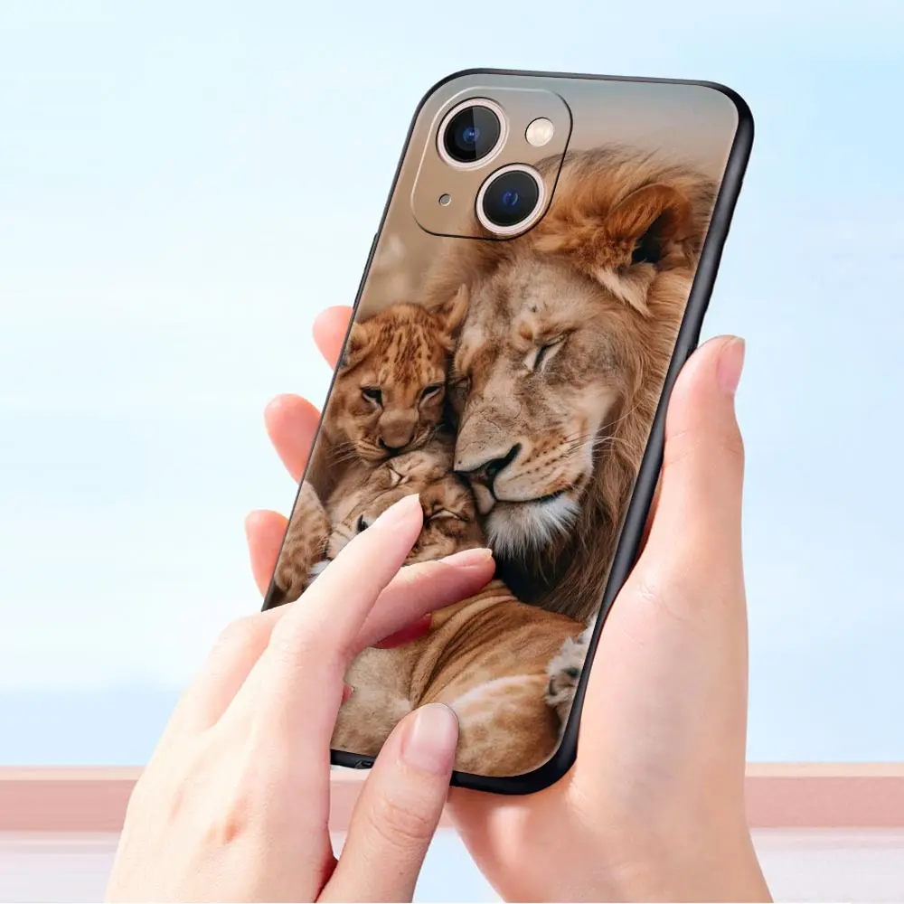 Funda de teléfono de lujo Lion Alpha Male Cub para Apple iPhone 16 11 15 14 Pro MAX 12 13 7 8 Plus X XR XS SE funda negra de silicona - imagen 5