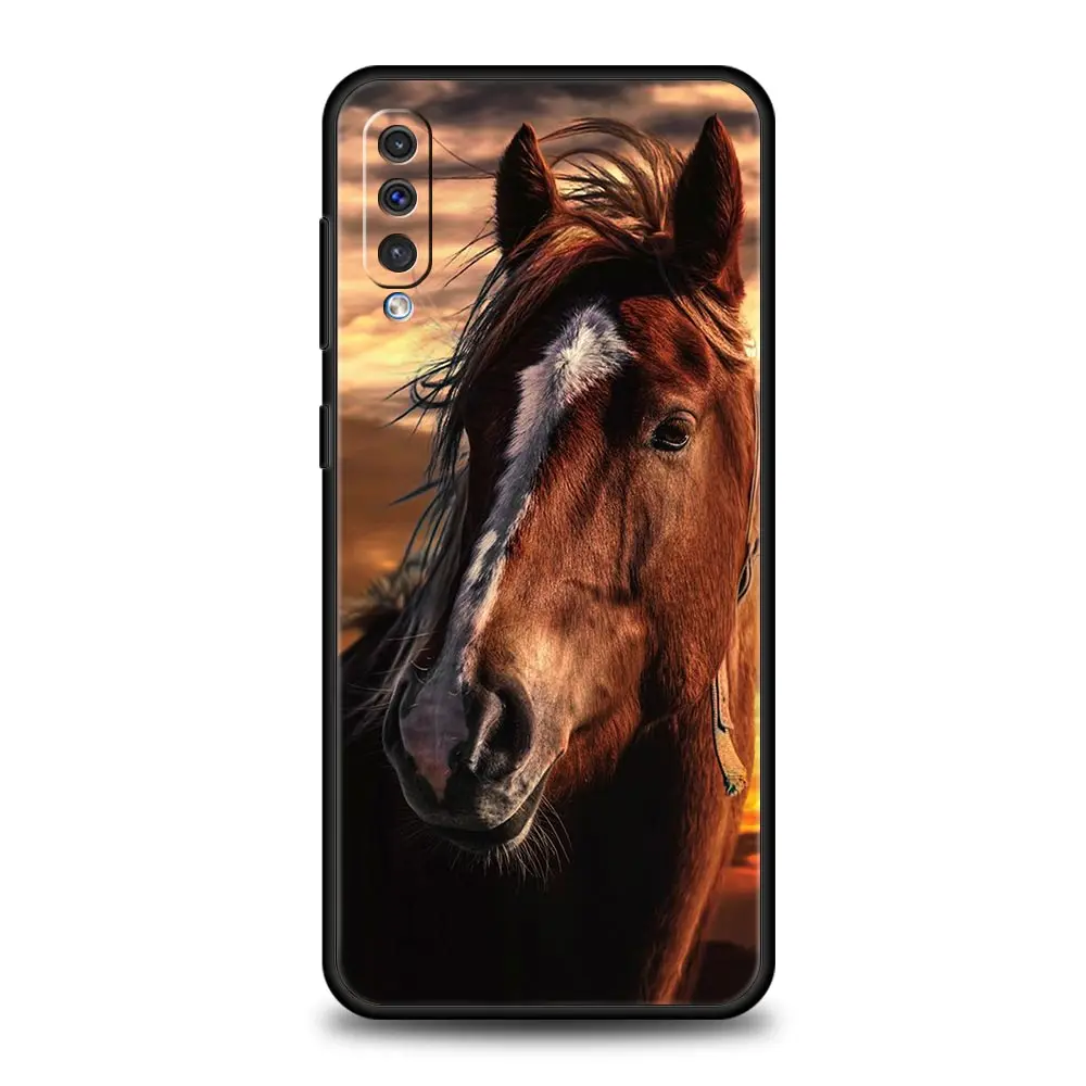 Funda de teléfono con diseño de caballo corriendo para Samsung A54 A52 A24 A14 A50 A72 A70 A30 A40 A20S A20E A02S A12 A22 A34 A42 A32 5G A04s - imagen 2