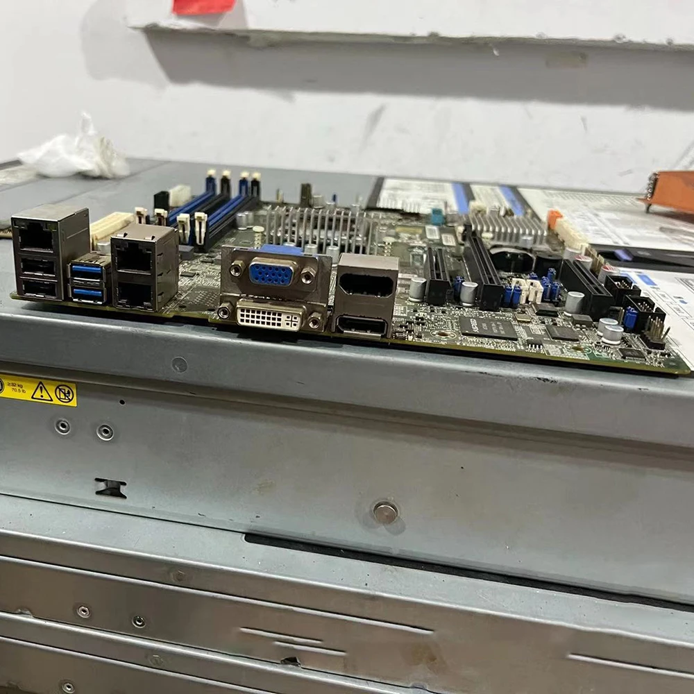 X11SSZ-F para placa base Supermicro E3-1200 v6/v5 7. a/6 a generación. Núcleo i7/i5/i3 Serie LGA1151