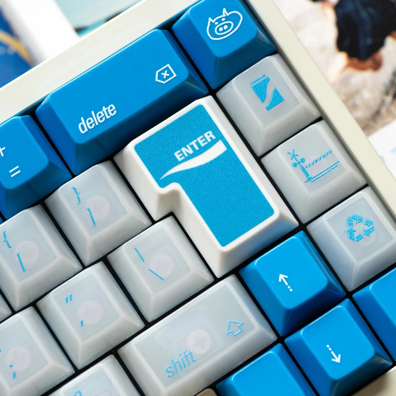 KamakuraAoi-teclas semitransparentes personalizadas PBT, Base brillante azul y blanca, teclas bonitas y simples con puntos de teclado de eje magnético - imagen 3
