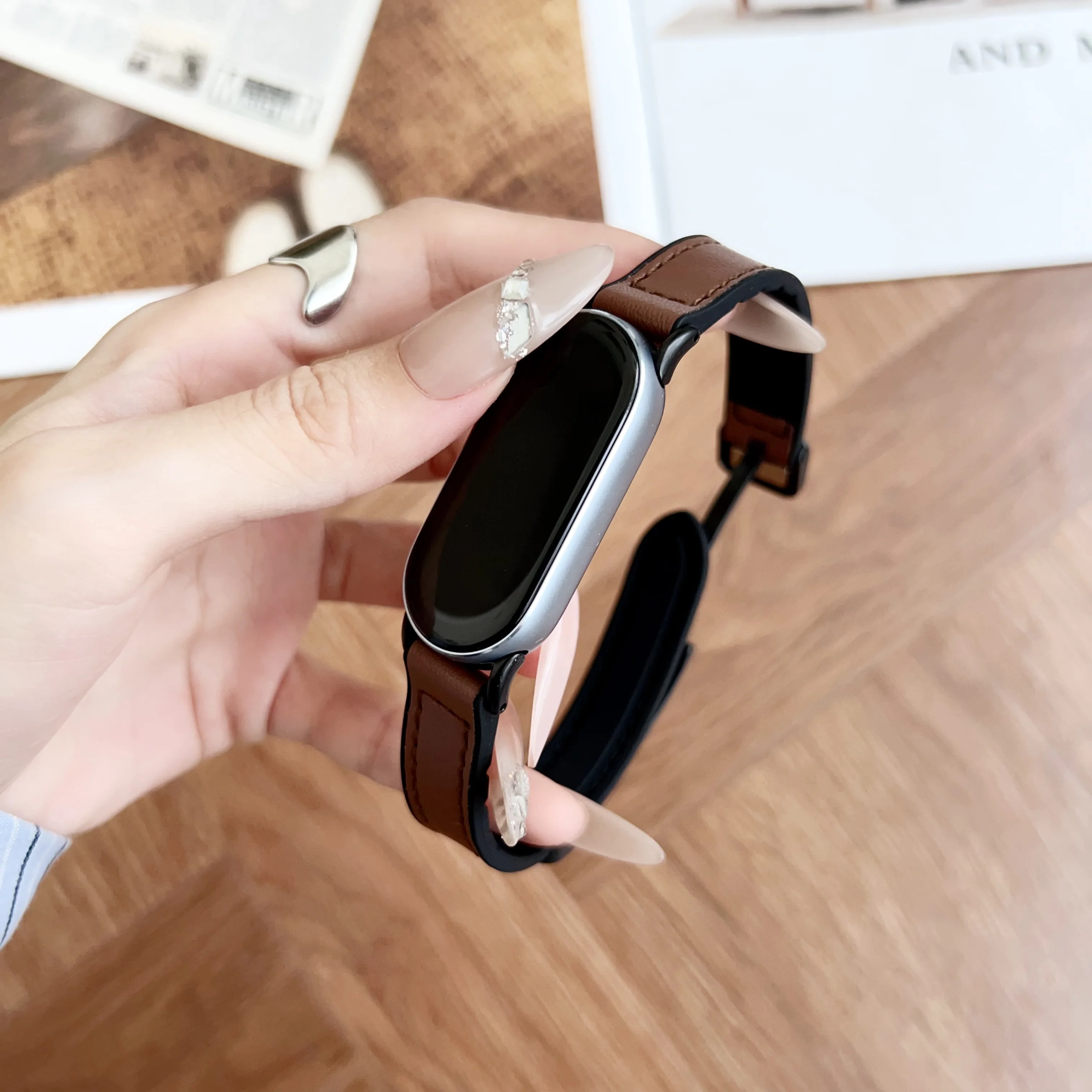 Correa de silicona de cuero para Xiaomi Band 9 8, pulsera magnética para reloj inteligente, pulsera de repuesto para Mi Band 9 8 NFC - imagen 5