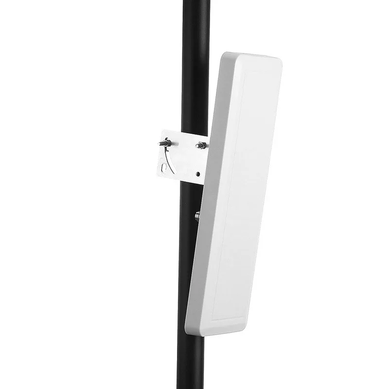 Antena plana MIMO direccional de alta ganancia para exteriores, 2400-2500MHz, puerto Dual de 2,4G, soporte impermeable de 15dB para dispositivos no tripulados