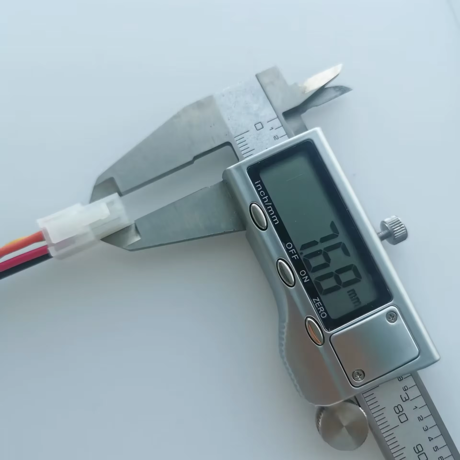 Cable Adaptador SATA 4 Pin a 2 Puertos Lenovo - imagen 5