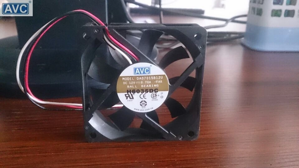 Ventilador de doble rodamiento para CPU, dispositivo Original para AVC DA07015B12U 12V 0.70A 7CM 7015 - imagen 2