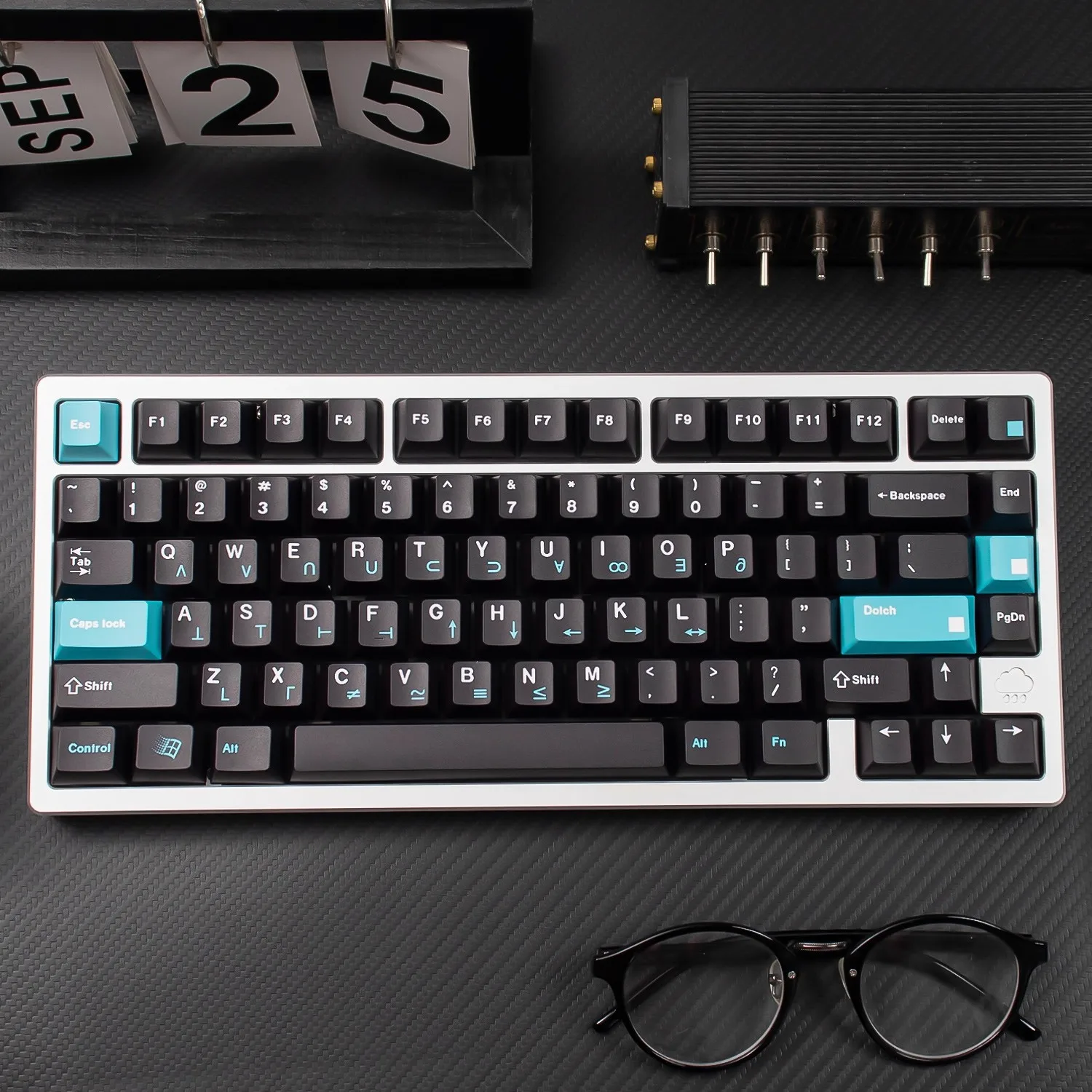 Teclas negras GMK de perfil de cereza de 129 teclas para teclado mecánico de moda, interruptores MX, tapa de tecla PBT Retro personalizada ISO