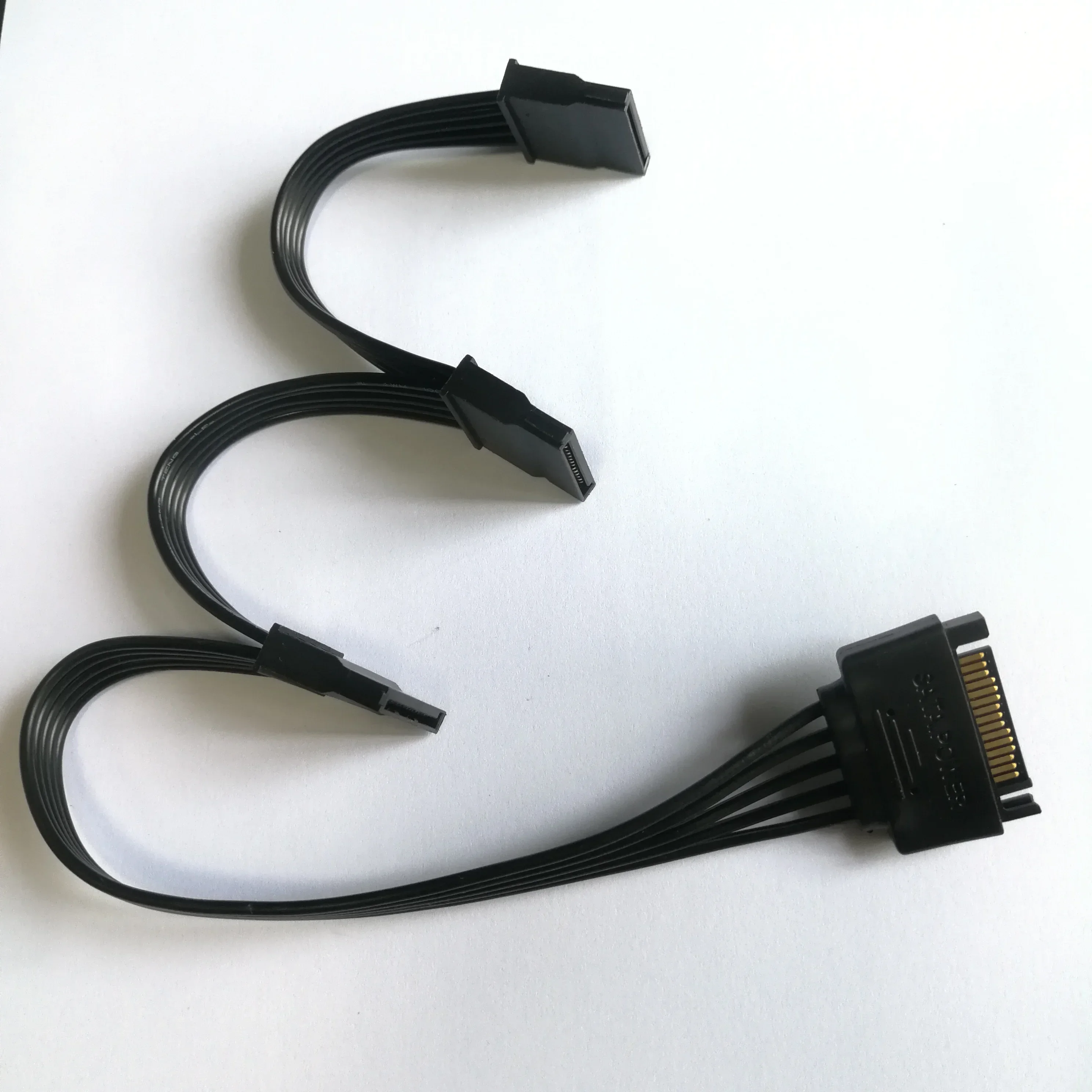 Cable Divisor SATA 1 Macho a 3 Hembra 15Pin 18AWG - imagen 5