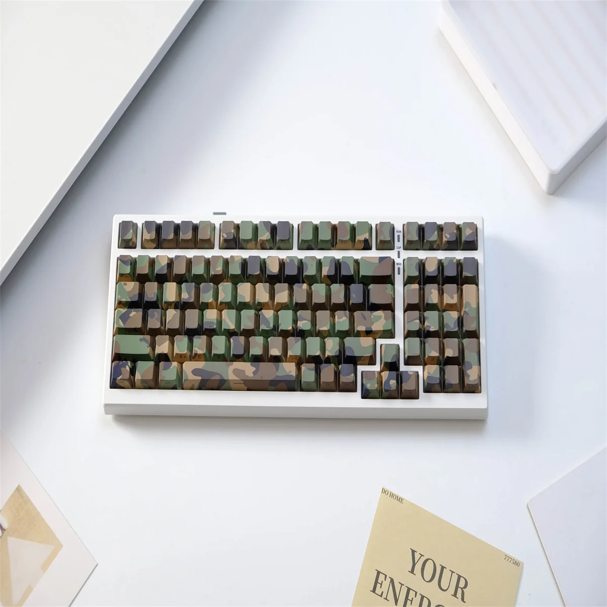 Teclas de transmisión de luz lateral de camuflaje, 136 teclas, Material PBT, perfil de cereza, DYE-SUB personalizado para teclado mecánico