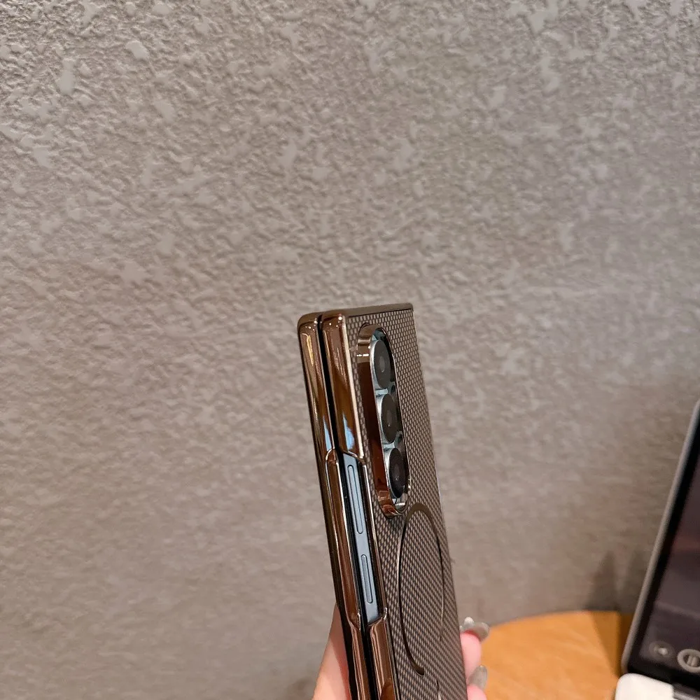 Para Samsung Galaxy Z Fold 7 funda dura de fibra de carbono carga inalámbrica magnética funda protectora trasera para Z Fold 7 6 5 4 3 Shell - imagen 5