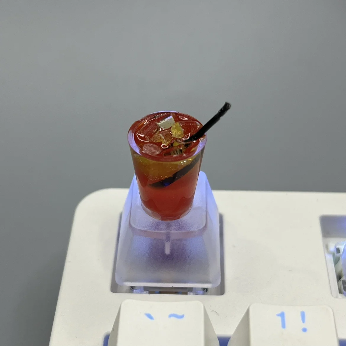 Keycap Games Teclado mecánico retroiluminado, teclado personalizado, eje cruzado, té negro hielo, tapa de tecla transparente Cherry MX Axis - imagen 5