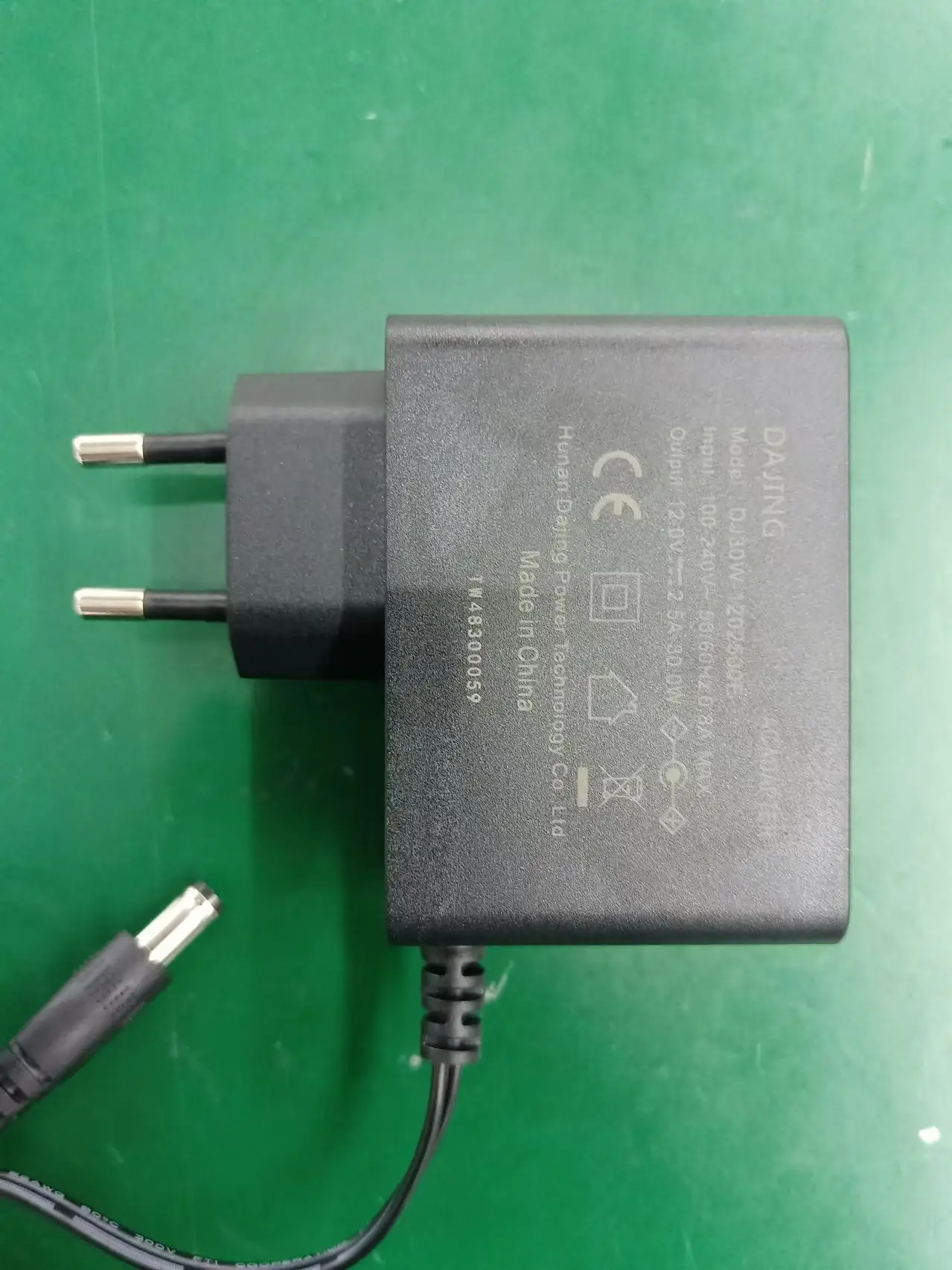 Fuente de alimentación UE 12V-2.5A - imagen 3