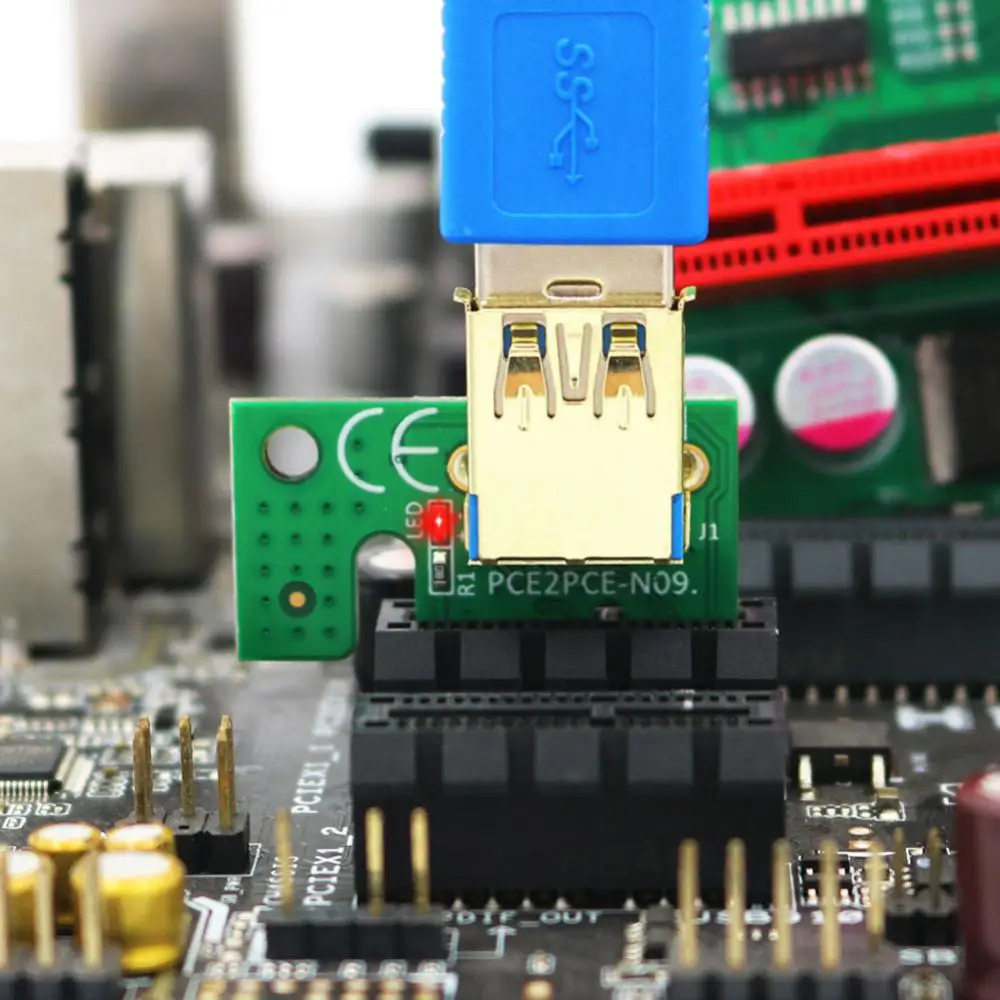 Un conector azul está conectado a un conector verde