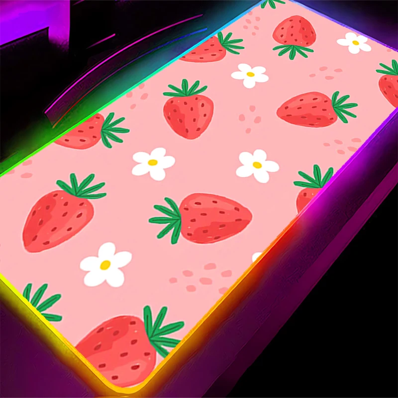 Alfombrilla de ratón LED RGB, alfombrilla de goma para ratón, accesorios para juegos de ordenador, alfombrilla para teclado, decoración de oficina, escritorio, alfombrilla para ratón con diseño de fresa - imagen 3
