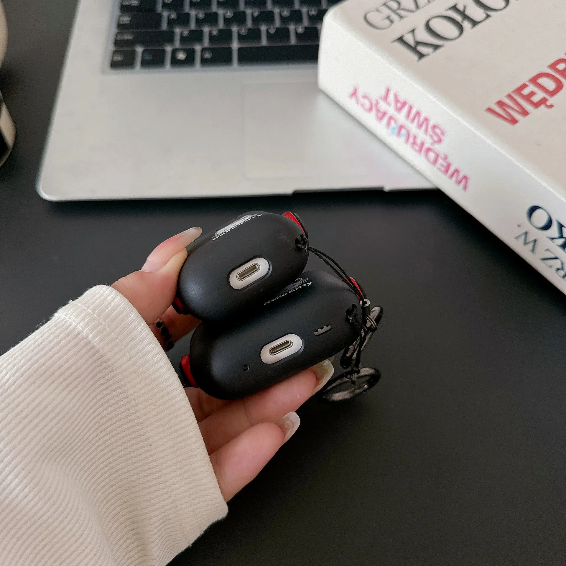 Escucha música Kitty funda para auriculares con correa para Apple Airpods 3 2 1 Pro Pro2 funda para auriculares para Air Pods 4 2024 generación - imagen 3