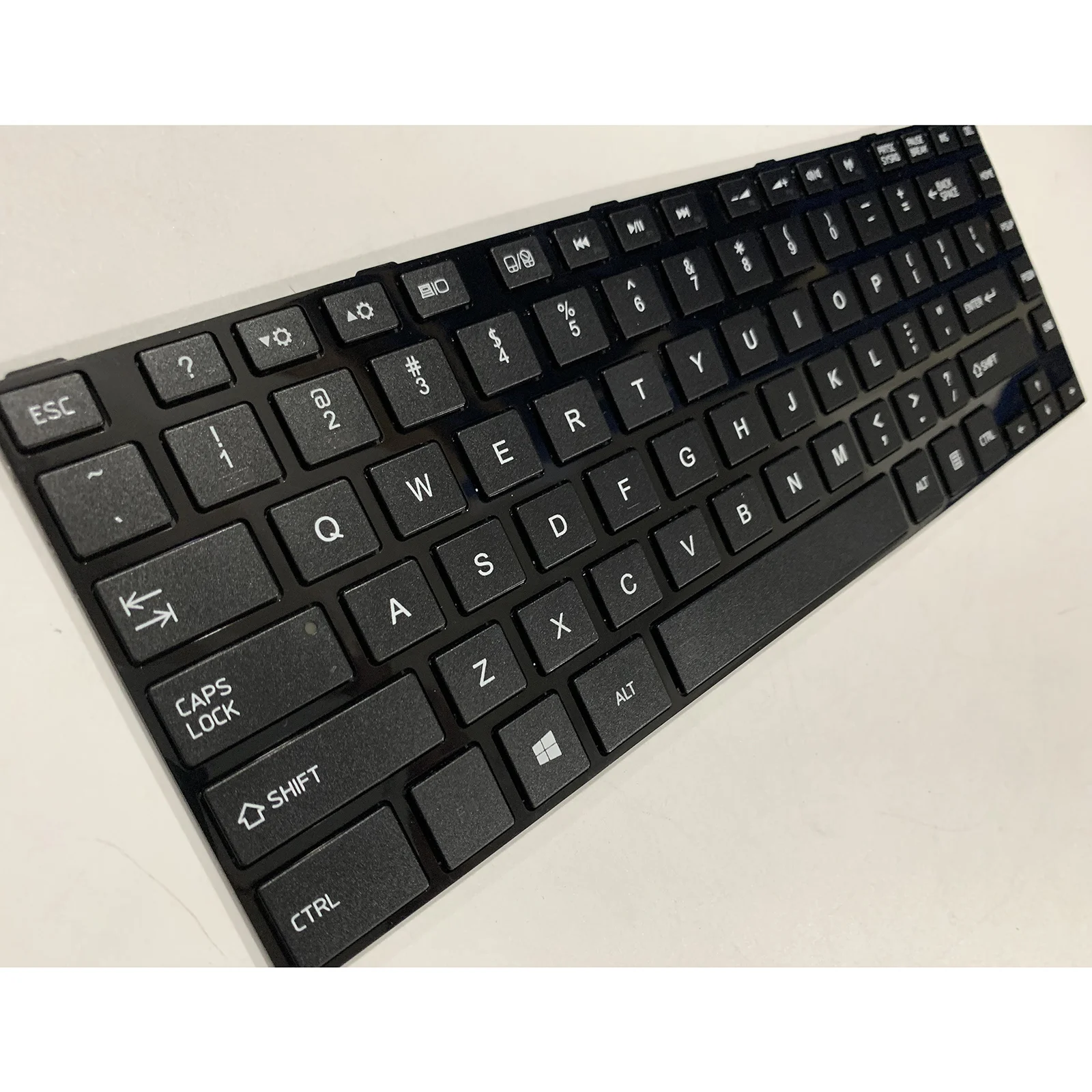 Teclado de ordenador portátil con diseño estadounidense para Toshiba C800 C800D C805 C805D C840 C840D C845 C845D L800 L805 L830 - imagen 2