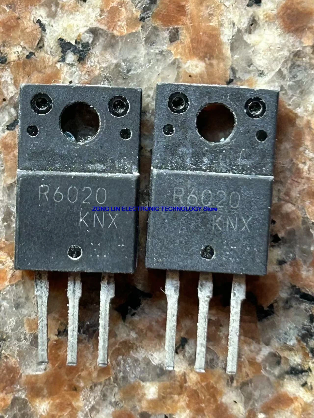 R6020 R6020KNX 20A600V Tubos de plasma genuinos Medición y distribución de garantía de calidad 20 piezas-1 lote