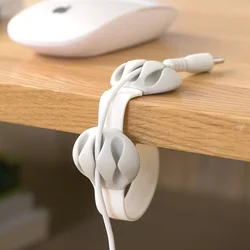 Organizador de cables universal con clips de sujeción USB y ratón