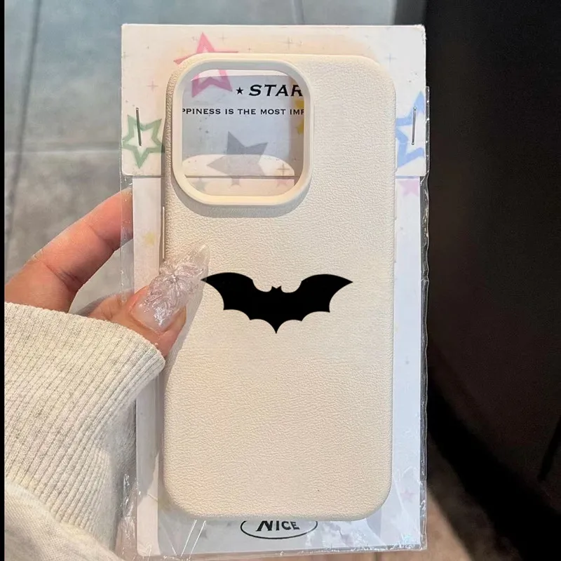 Funda de teléfono con textura de lichi y patrón de murciélago negro para iPhone 16 15 14 13 12 11 Pro Max Plus 16E X XR XS, funda suave de parachoques a prueba de golpes - imagen 2