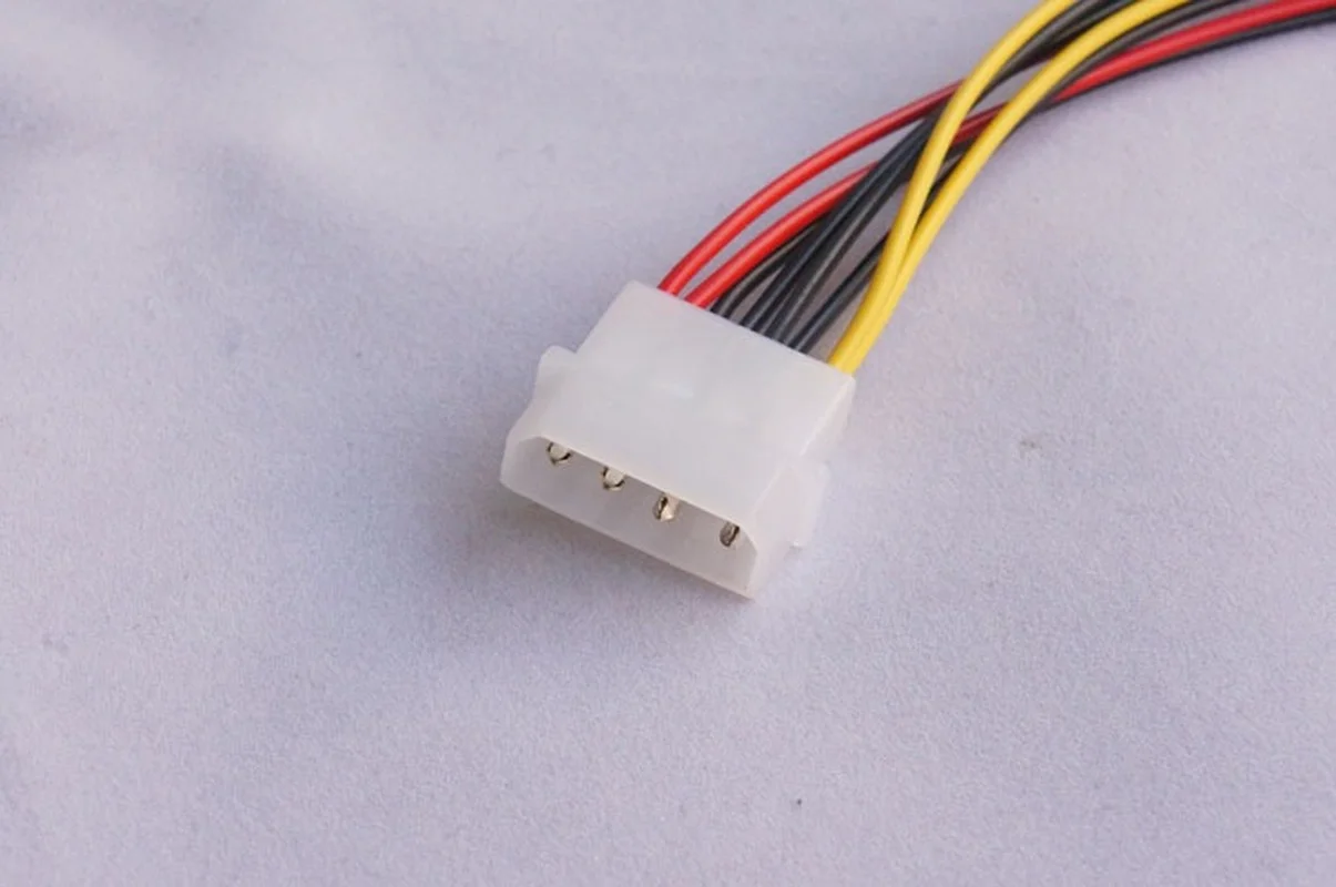 Adaptador Molex a PCI-E 6 pines – Cable Alimentación Tarjeta Gráfica - imagen 2