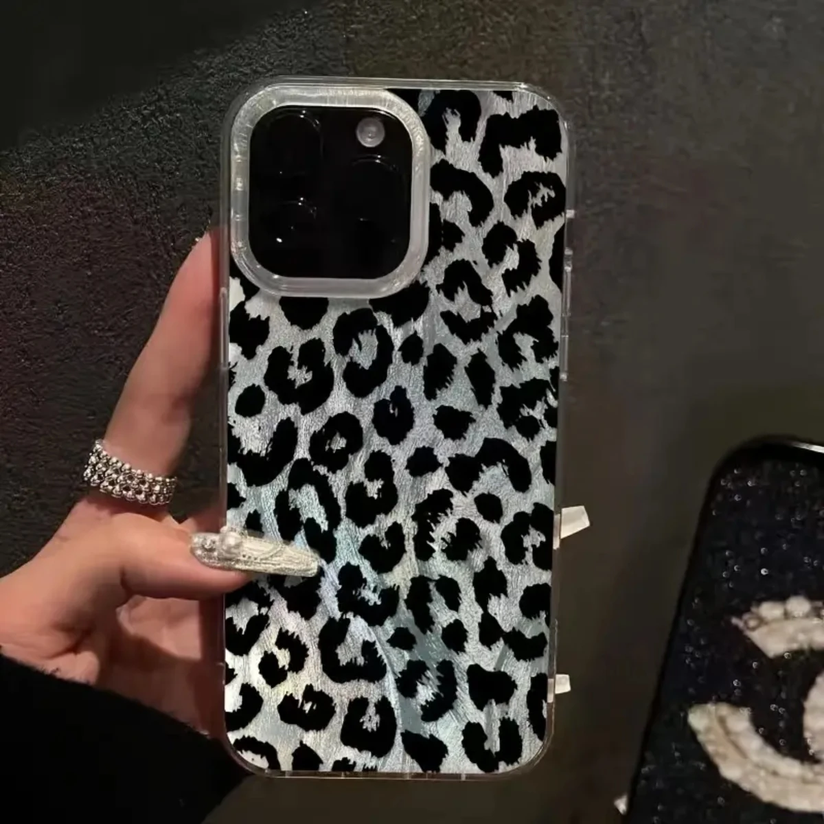 Funda de teléfono negra leopardo para iPhone 14 13 11 15 Pro Max 12 Mini XS XR X 8 7 Plus SE 2025 14Pro 13Pro cubierta suave mate - imagen 2