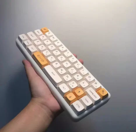 Complete keyboard F
