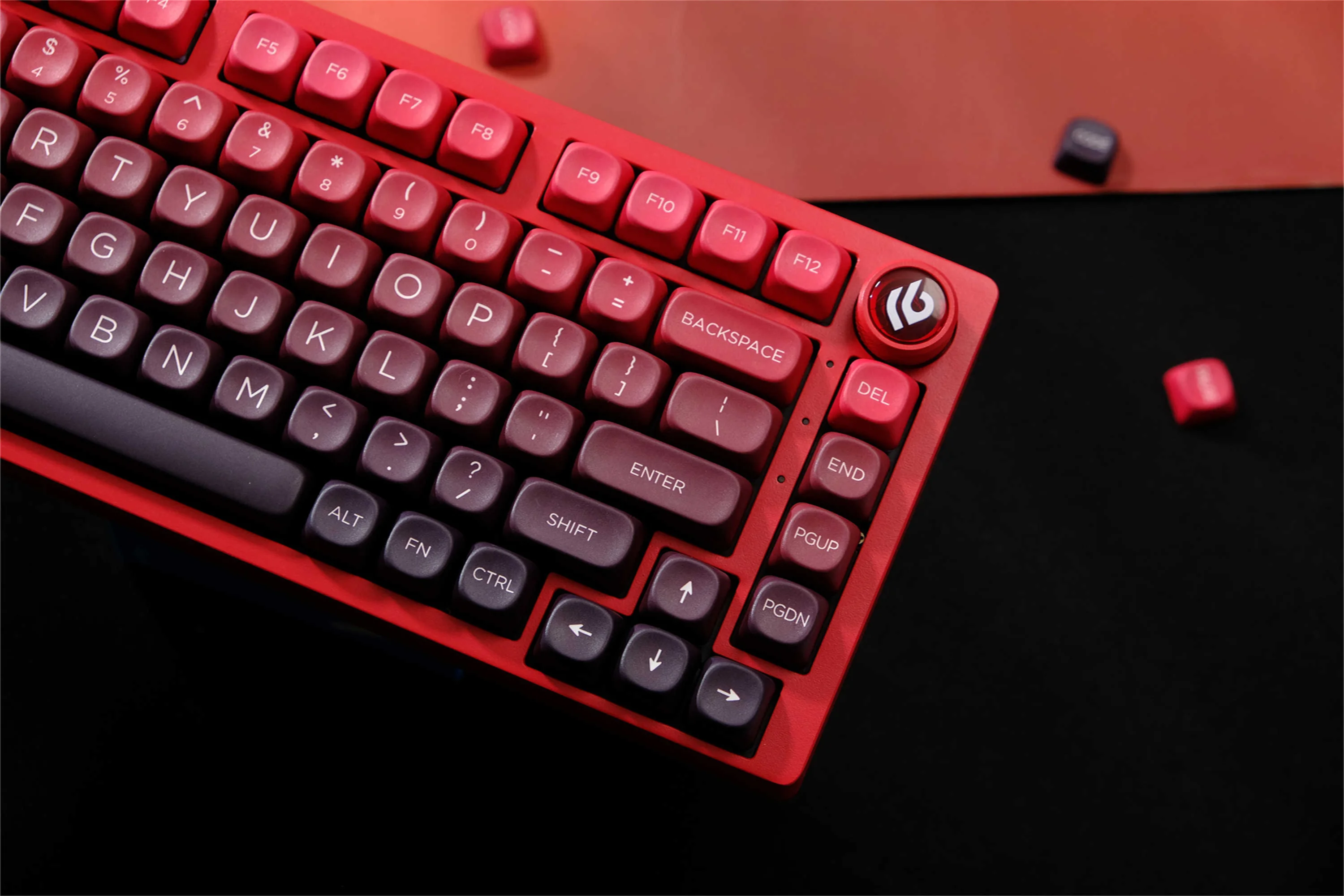 Teclas con gradiente rojo, 126 teclas, teclas PBT, perfil MOA XOA, DYE-SUB para interruptor MX, teclado mecánico, diseño ISO ANSI - imagen 4
