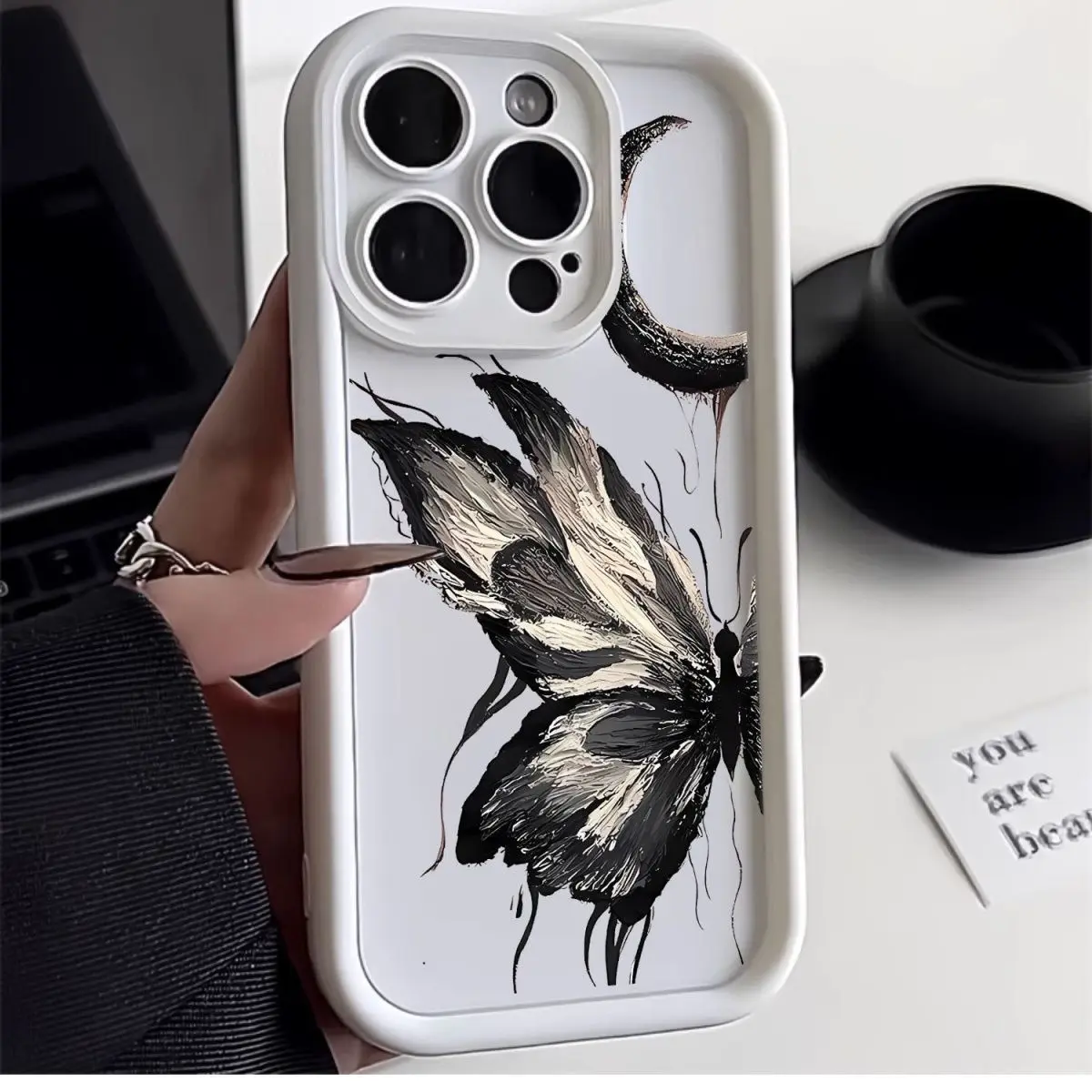 Funda de teléfono con diseño de pintura al óleo de mariposa bajo la luna para Samsung Galaxy S23 S24 S25 Ultra S22 S21 S20 Plus FE A54 A55 - imagen 2