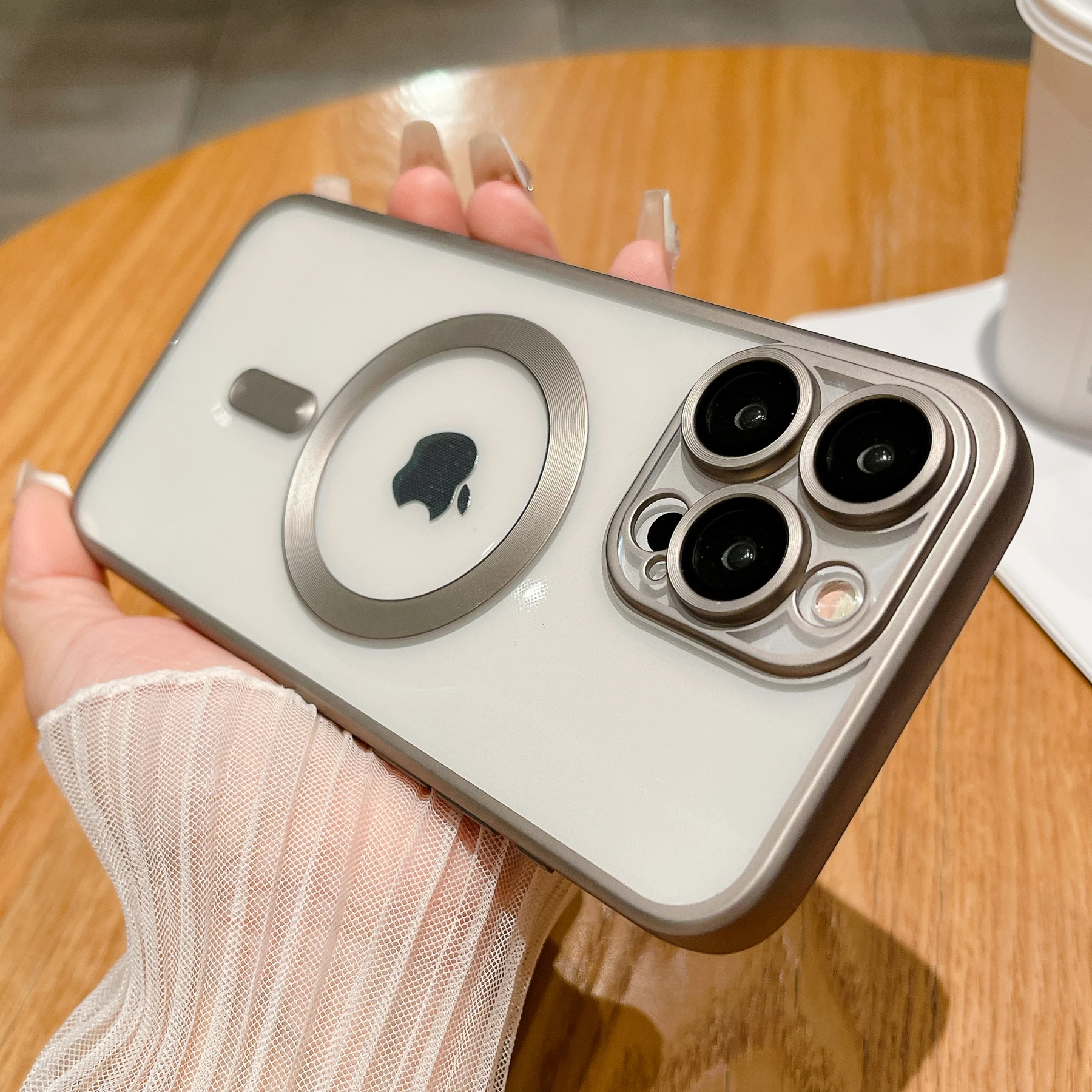 Funda magnética de carga inalámbrica Magsafe para iPhone, cubierta transparente de protección de lente suave, chapado mate, 16, 11, 12, 13, 15, 14 Pro Max Plus - imagen 2