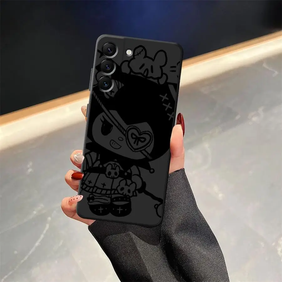 Funda para Samsung Galaxy A20 A13 A17 A40 A16 A06 A05 A04 A70 A50 A10 A12 A30 A15 funda negra suave para teléfono Sanrio Cool Kuromi Hello - imagen 3
