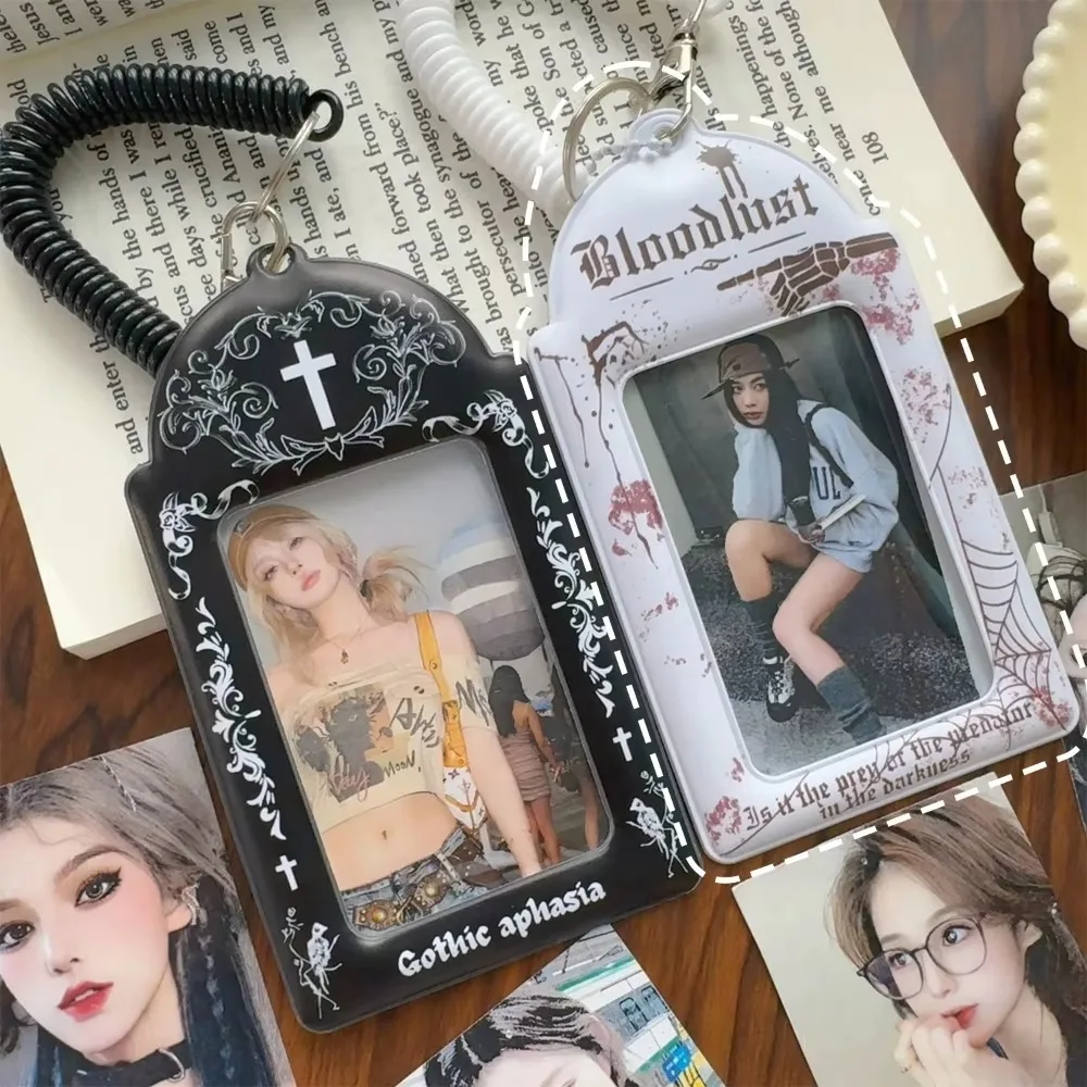 Funda para tarjetas de PVC de la serie gótica oscura con cuerda de resorte, tarjeta HD Kpop Idol, estrella protectora, almacenamiento de tarjetas pequeñas, soporte para tarjetas colgantes - imagen 2