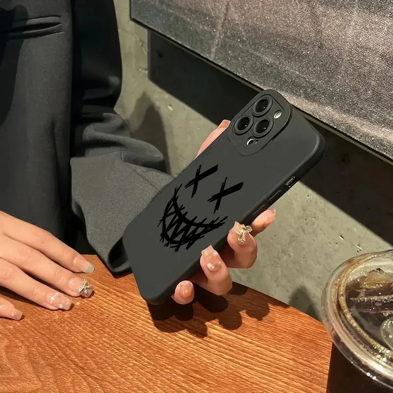 Funda con estampado de calavera negra y diablo sonriente para Samsung Galaxy A15 A35 A55 A14 A34 A54 A33 A53 A52S S24 Ultra S23 S22 Plus S21 FE - imagen 4