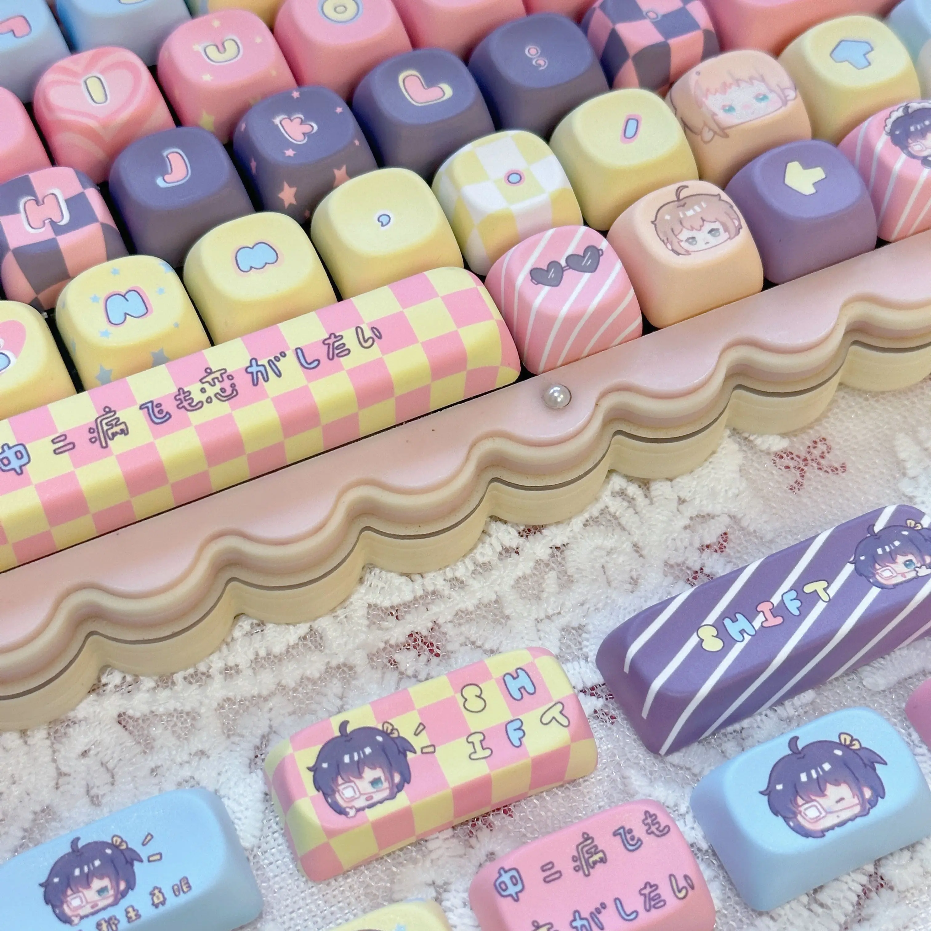 Gorro con forma de flor de seis tiempos para pájaros, sublimación térmica de cinco lados, bonito juego de teclas rosas bidimensionales redondas Moa130Keys - imagen 5