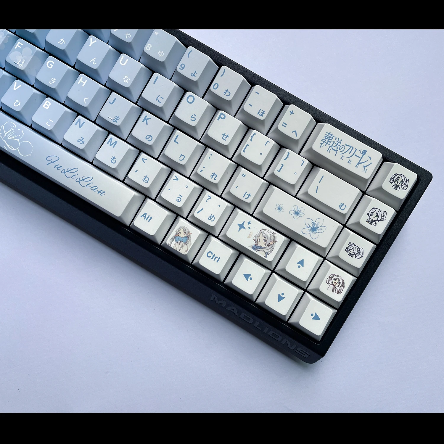 Juego de teclas con tema de Anime, color azul y blanco, PBT 61 64 68 75, diseño de teclas con perfil de cereza, teclas personalizadas para teclado mecánico - imagen 3