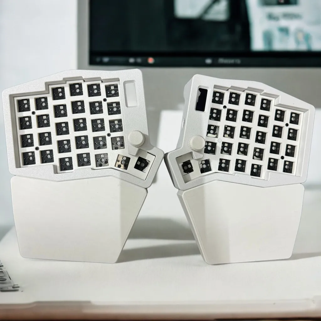 Sofle Keyboard Kit Wired 3D Printing Gaming Keyboard Custom VIA RGB Ergonomics Mechanical Keyboard with  Wrist Rest/knob/screen - imagen 3