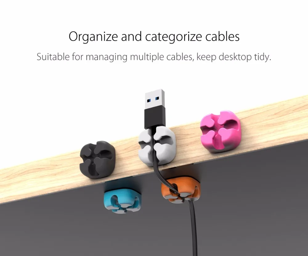 Organizador de cables en uso sobre un escritorio