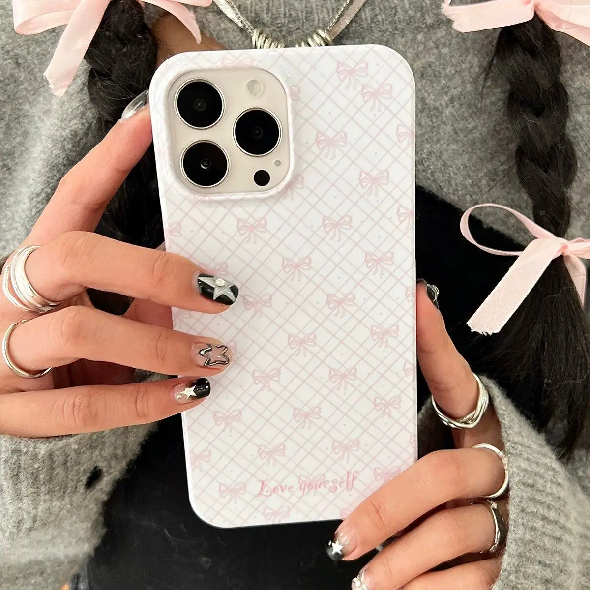 Funda de teléfono con entramado y pajarita rosa francés para iPhone 16 15 14 13 12 11 Pro Max XS XR XSMax 6 7 8 Plus, cubierta dura HD brillante para PC - imagen 5
