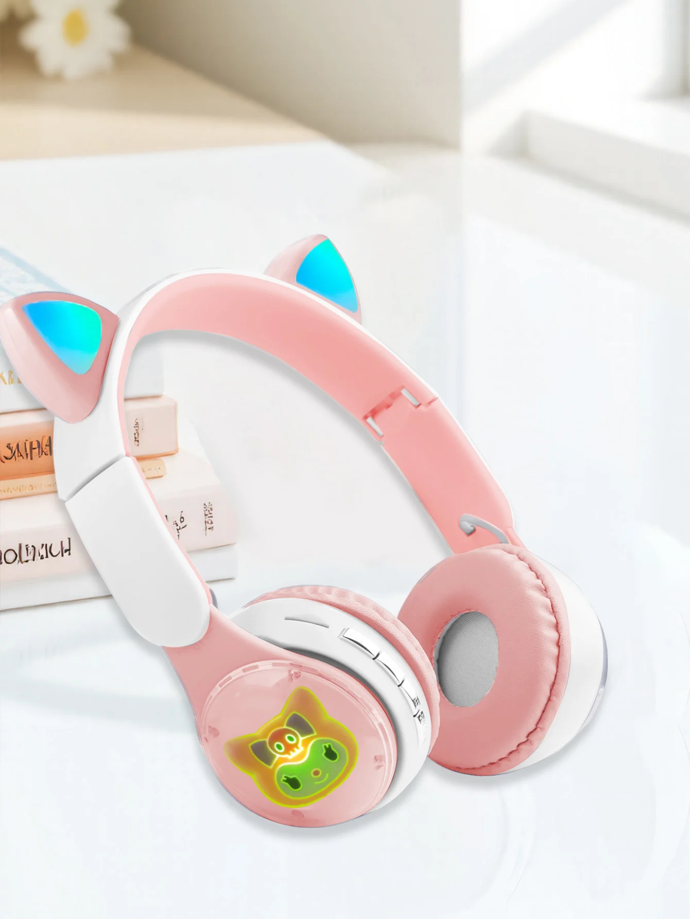 Auriculares Bluetooth con figura brillante de cápsula espacial, con lindas orejas de gato, auriculares Bluetooth inalámbricos de baja latencia para juegos/mu - imagen 4