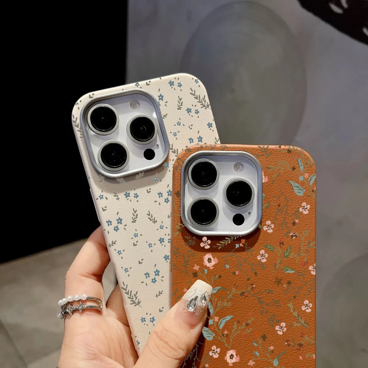 Funda de teléfono con patrón de lichi de flor pequeña para iPhone 17 16 Pro Max 15 14 13 12 11 XS X XR 7 8 Plus SE2 16E cubierta de parachoques a prueba de golpes - imagen 3