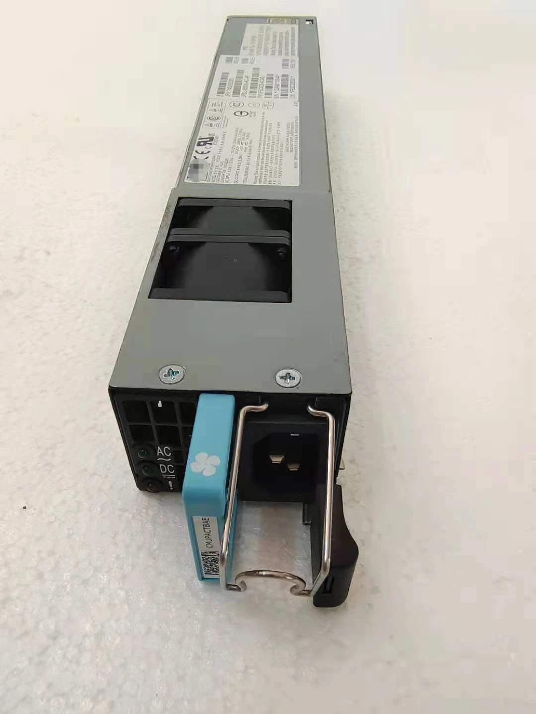 FSC025 para fuente de alimentación de interruptor de red Juniper JPSU-850W-AC-AFI 740- 053351 - imagen 4